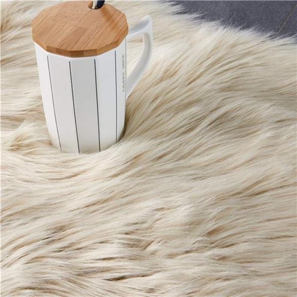 Ultra Soft Fluffy/Fuzzy Shaggy Area Rug Faux Fur Chair Cover SeatPad for Bedroom - Picture 4 of 6